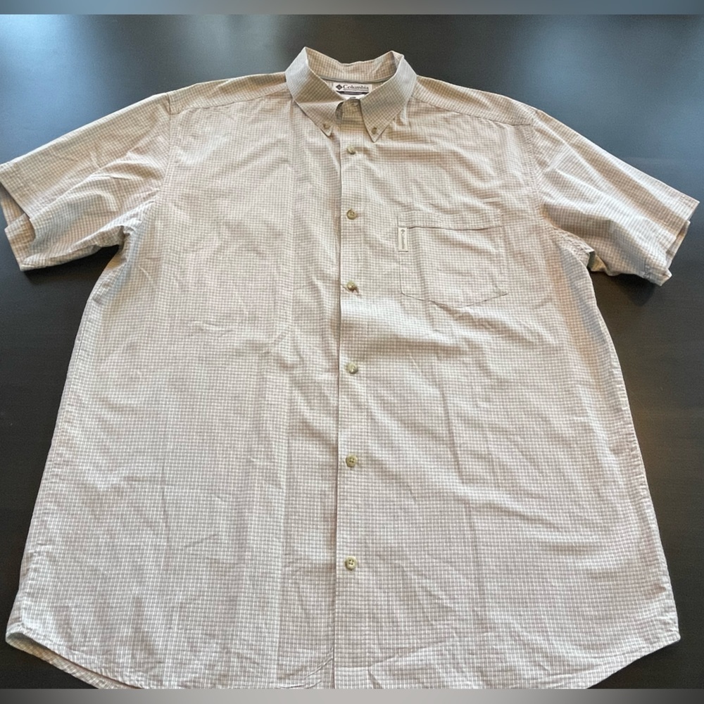 ✅Excellent Columbia shirt Mens size XL in nice plaid print. Very soft fabric